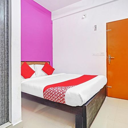 Hotel Thaza Rooms Nedumbassery Esterno foto